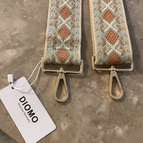 Diomo BOHO ADJUSTABLE GUITAR‎ STRAP or bag embroidered rust gold hardware - Picture 3 of 6